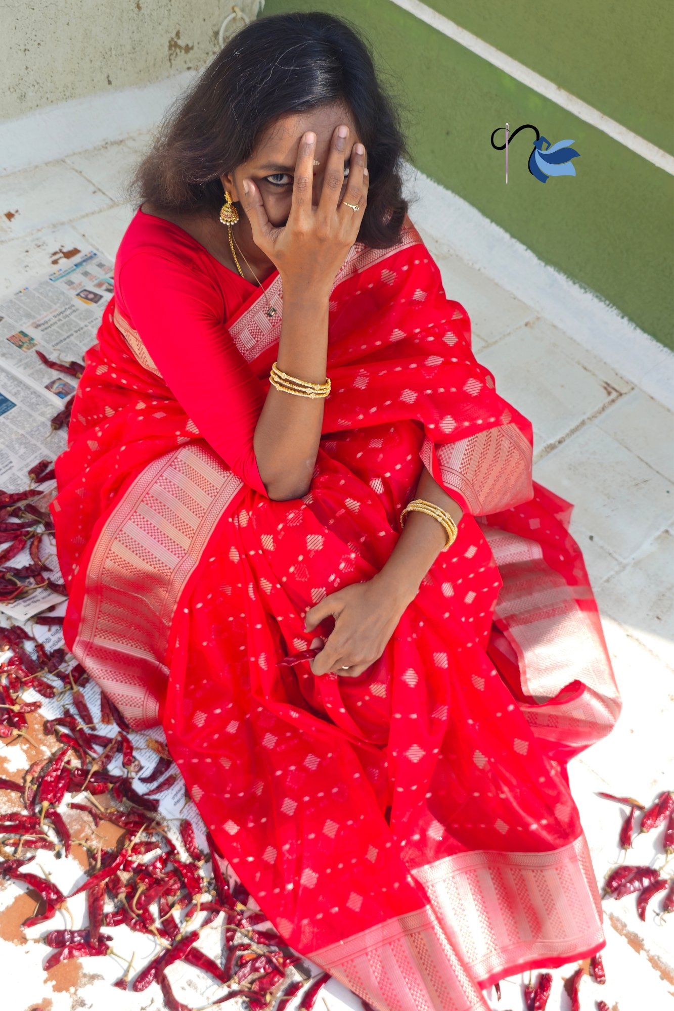 Light as a Feather, Rich as Royalty: Experience the luxurious feel of Banarasi Organza.